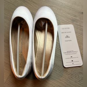 Dream Pairs Fashion White Satin Girls ShoesSize 2